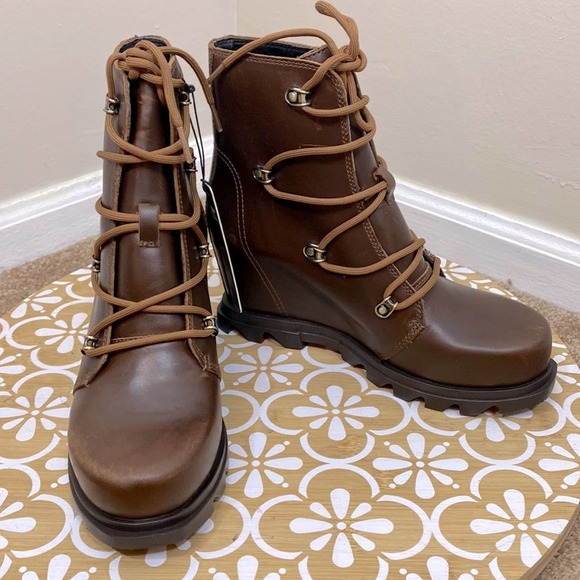 NIB Sorel Joan of Arctic Wedge III waterproof Lace boot Hazelnut/Blackened Brown - Picture 7 of 14